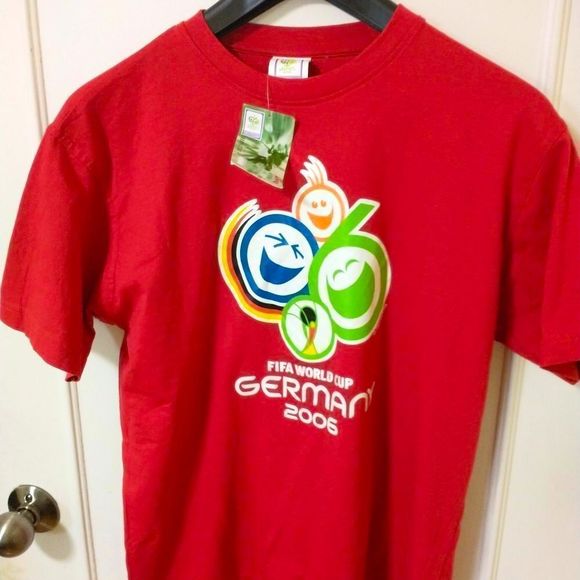Rare Vintage 2006 Fifa World Cup T-Shirt printed in 2002 Men's size Small - Picture 3 of 7
